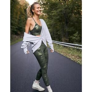 OFFLINE By Aerie Real Me High Waisted Camo 7/8 Leggings Green Women's Medium